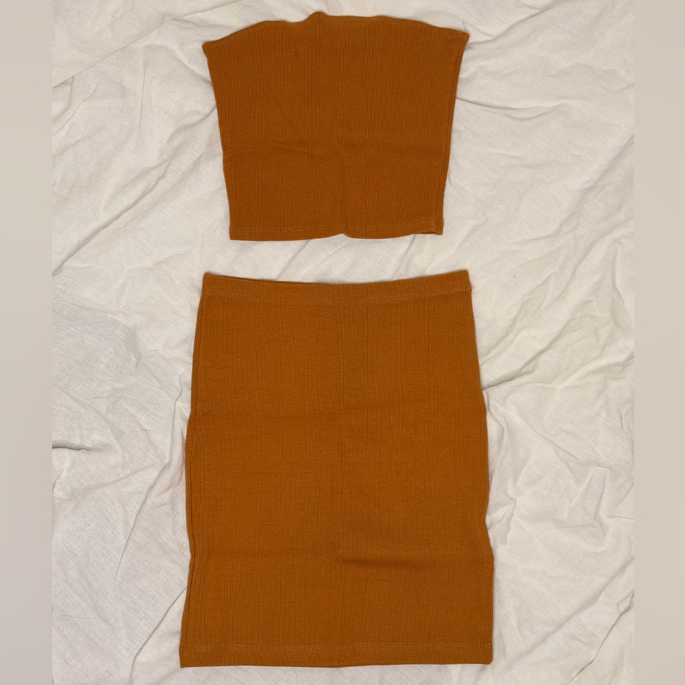 iNAMORATA Mustard Skirt Set